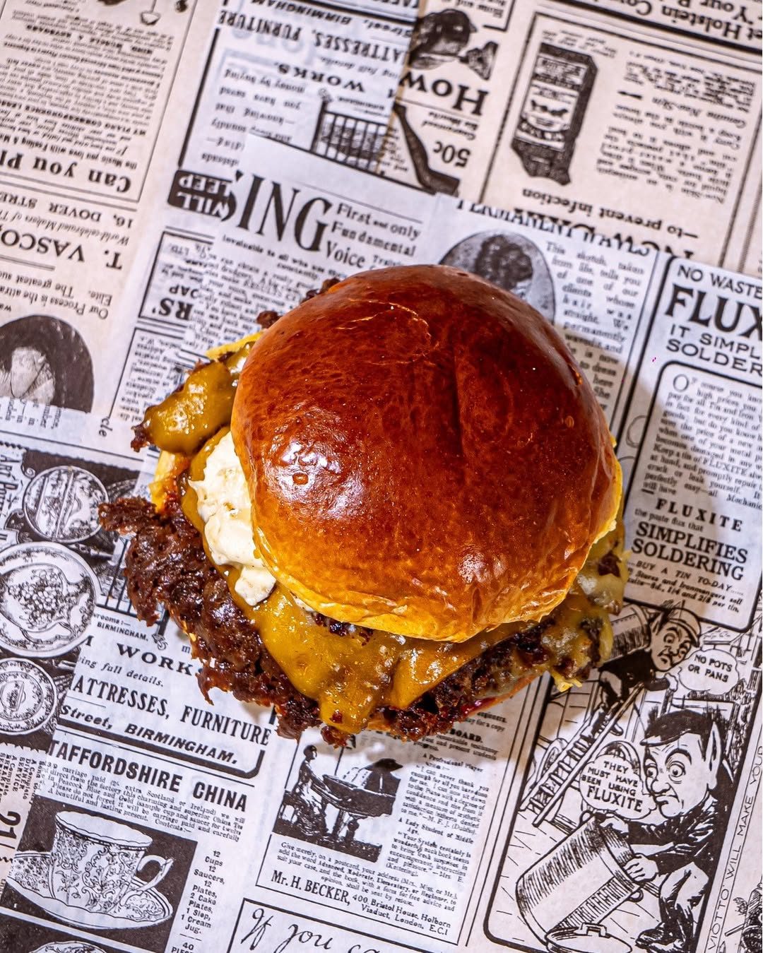 Carne de Rubia Gallega madurada lista para hacer smash en Fames Burger Torrevieja